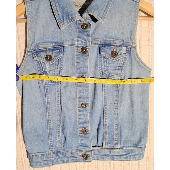 Women's Light Wash Denim Jean Vest GJG Sleeveless Button Up Distressed  Size S - Picture 15 of 17
